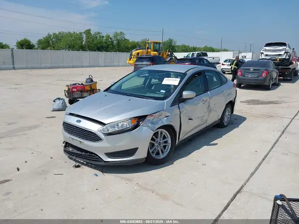 1FADP3F21JL252594 2018 FORD FOCUS - Image 2