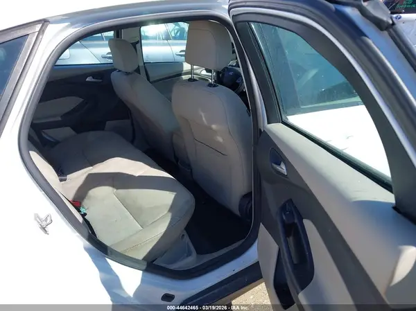 1FADP3F21JL262302 2018 FORD FOCUS - Image 8