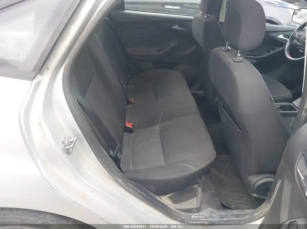 1FADP3F21JL262512 2018 FORD FOCUS - Image 8