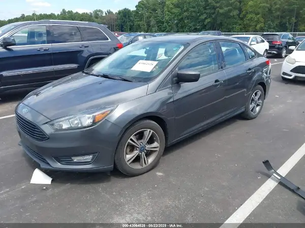 1FADP3F21JL265510 2018 FORD FOCUS - Image 2