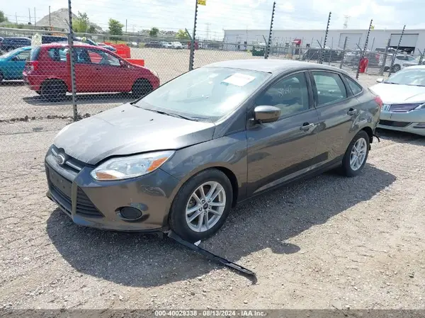 1FADP3F21JL267046 2018 FORD FOCUS - Image 2