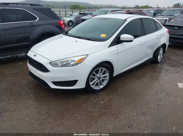 1FADP3F21JL277480 2018 FORD FOCUS - Image 2