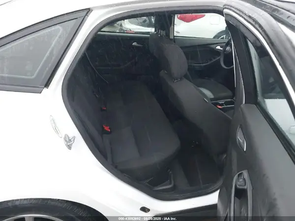 1FADP3F21JL277480 2018 FORD FOCUS - Image 8