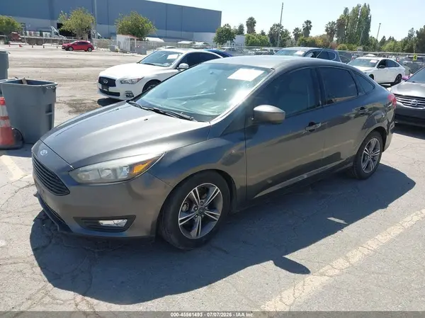 1FADP3F21JL288088 2018 FORD FOCUS - Image 2