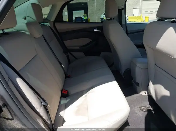 1FADP3F21JL288088 2018 FORD FOCUS - Image 8