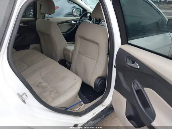1FADP3F21JL289001 2018 FORD FOCUS - Image 8