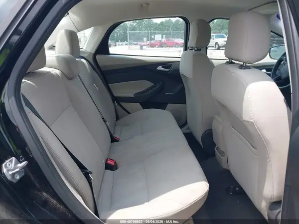 1FADP3F21JL307304 2018 FORD FOCUS - Image 8