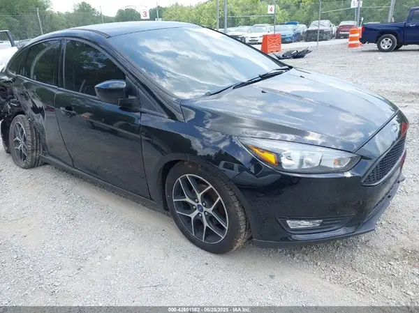 1FADP3F21JL309697 2018 FORD FOCUS - Image 1