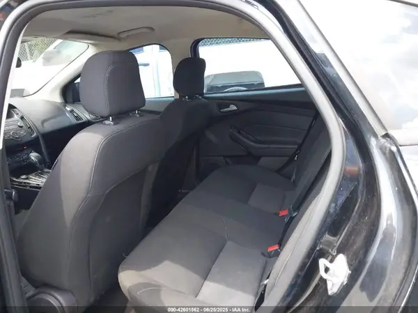 1FADP3F21JL309697 2018 FORD FOCUS - Image 8