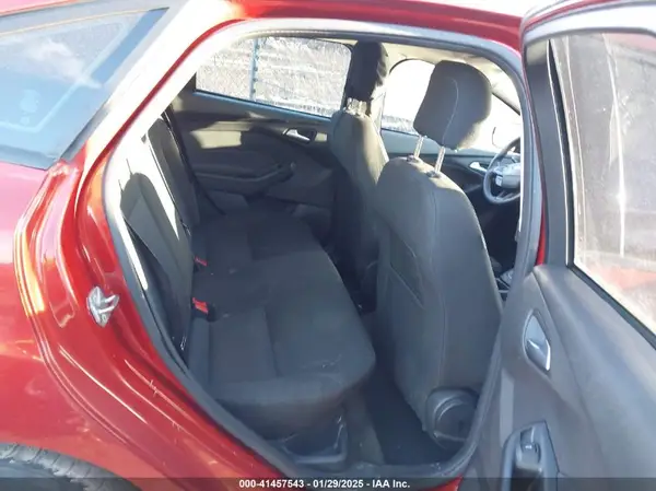 1FADP3F21JL310056 2018 FORD FOCUS - Image 8