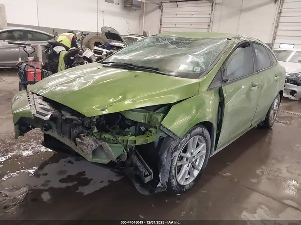 1FADP3F21JL310087 2018 FORD FOCUS - Image 2