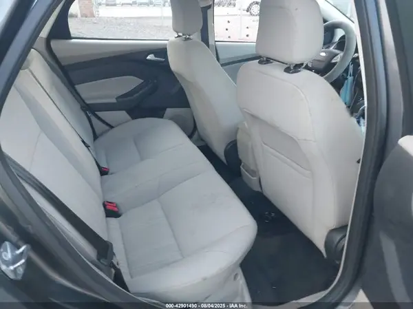 1FADP3F21JL319095 2018 FORD FOCUS - Image 8