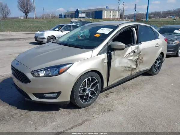 1FADP3F21JL322000 2018 FORD FOCUS - Image 2