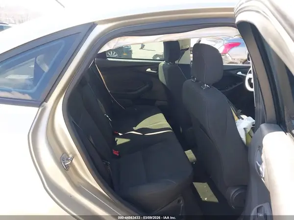 1FADP3F21JL322000 2018 FORD FOCUS - Image 8
