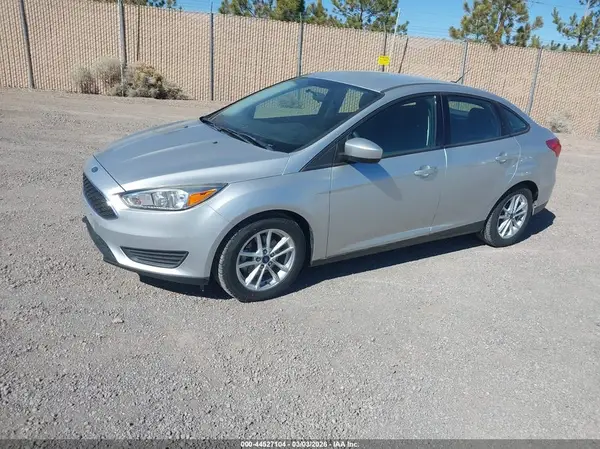 1FADP3F21JL327262 2018 FORD FOCUS - Image 2