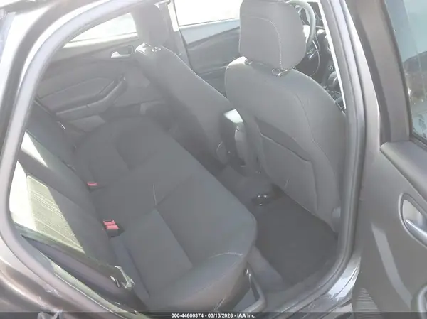 1FADP3F21JL328475 2018 FORD FOCUS - Image 8