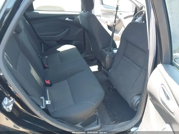 1FADP3F21JL332252 2018 FORD FOCUS - Image 8