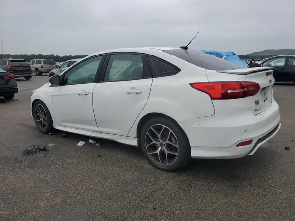 1FADP3F22GL221122 2016 FORD FOCUS - Image 2