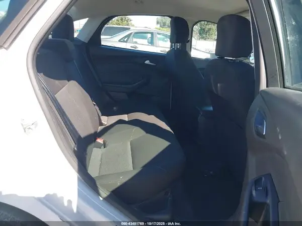 1FADP3F22GL294264 2016 FORD FOCUS - Image 8