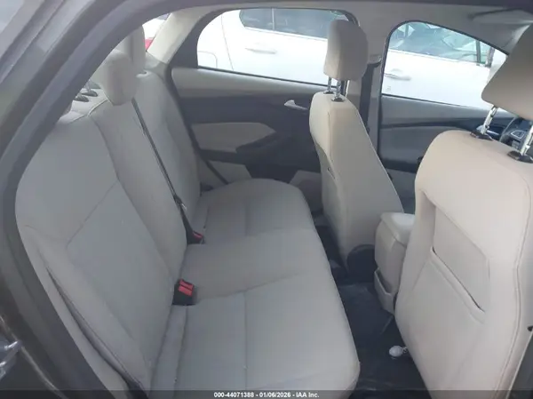 1FADP3F22GL300421 2016 FORD FOCUS - Image 8