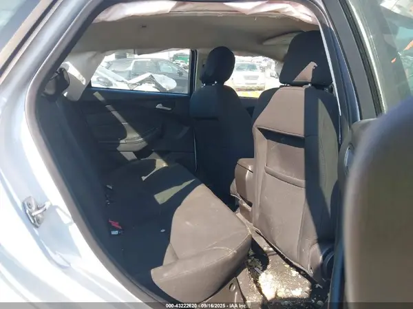1FADP3F22GL318465 2016 FORD FOCUS - Image 8
