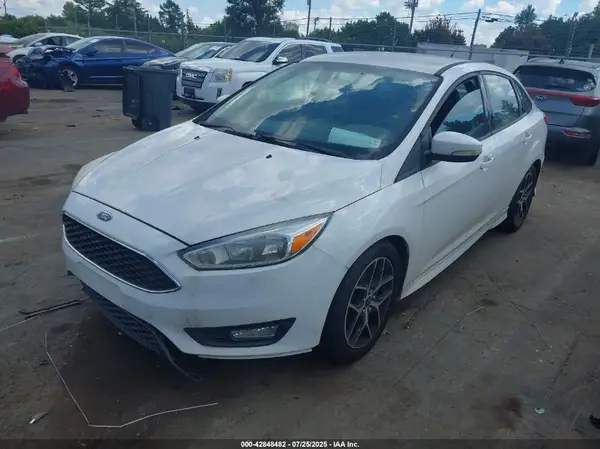 1FADP3F22GL401877 2016 FORD FOCUS - Image 2