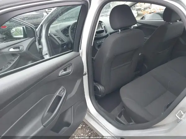 1FADP3F22GL405704 2016 FORD FOCUS - Image 8