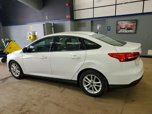 1FADP3F22HL216830 2017 FORD FOCUS - Image 2
