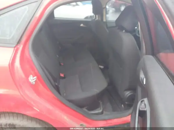 1FADP3F22HL227780 2017 FORD FOCUS - Image 8
