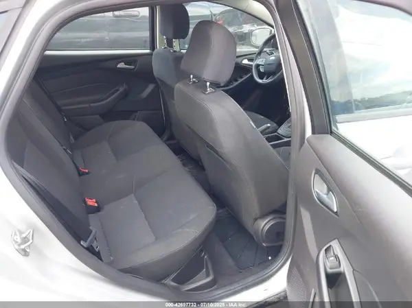 1FADP3F22HL236446 2017 FORD FOCUS - Image 8