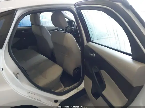 1FADP3F22HL259676 2017 FORD FOCUS - Image 8