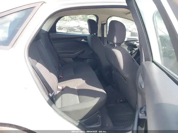 1FADP3F22HL279023 2017 FORD FOCUS - Image 8