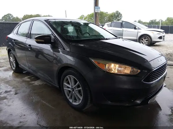 1FADP3F22HL304793 2017 FORD FOCUS - Image 1