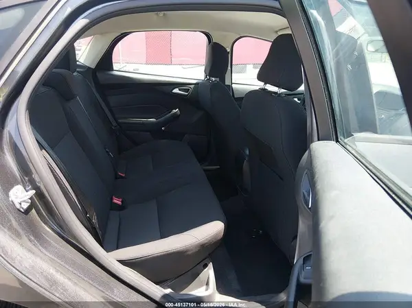 1FADP3F22HL315793 2017 FORD FOCUS - Image 8