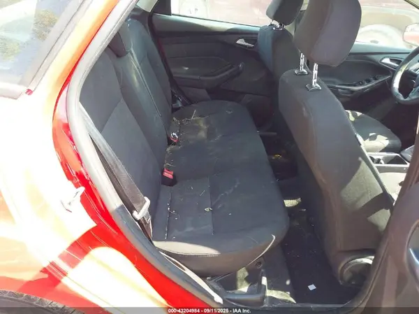 1FADP3F22HL321660 2017 FORD FOCUS - Image 8