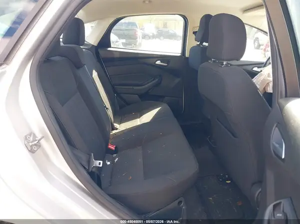 1FADP3F22HL321738 2017 FORD FOCUS - Image 8