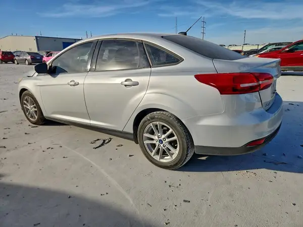 1FADP3F22HL328575 2017 FORD FOCUS - Image 2