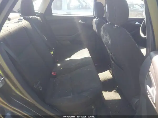 1FADP3F22JL207017 2018 FORD FOCUS - Image 8