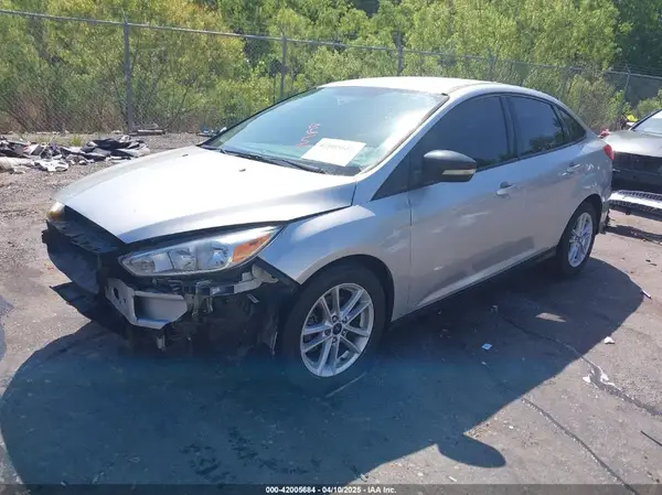 1FADP3F22JL212377 2018 FORD FOCUS - Image 2