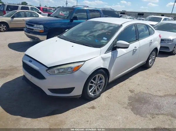 1FADP3F22JL212637 2018 FORD FOCUS - Image 2