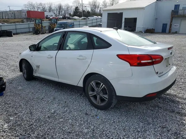 1FADP3F22JL215814 2018 FORD FOCUS - Image 2