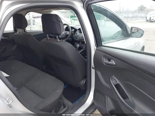 1FADP3F22JL251308 2018 FORD FOCUS - Image 8