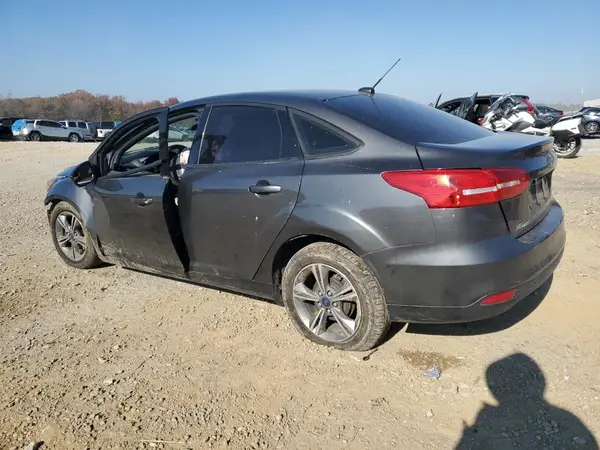 1FADP3F22JL255200 2018 FORD FOCUS - Image 2
