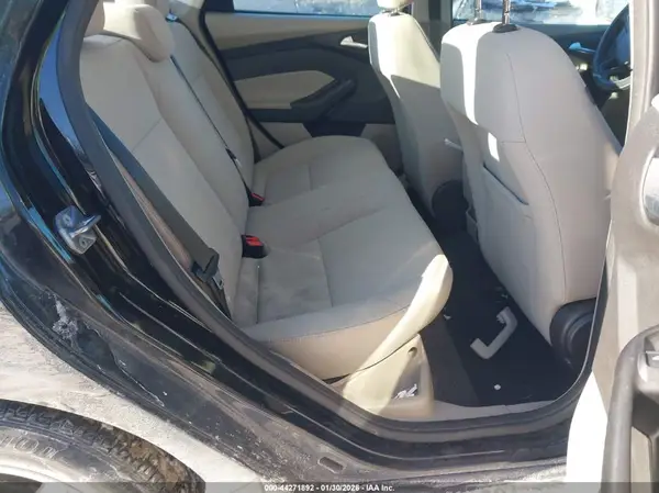 1FADP3F22JL274488 2018 FORD FOCUS - Image 8
