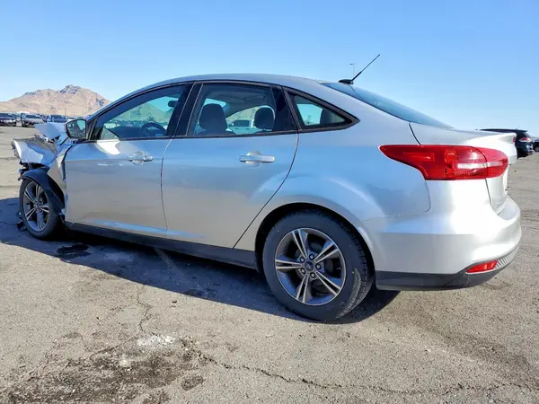 1FADP3F22JL278122 2018 FORD FOCUS - Image 2