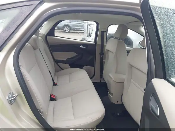 1FADP3F22JL287712 2018 FORD FOCUS - Image 8