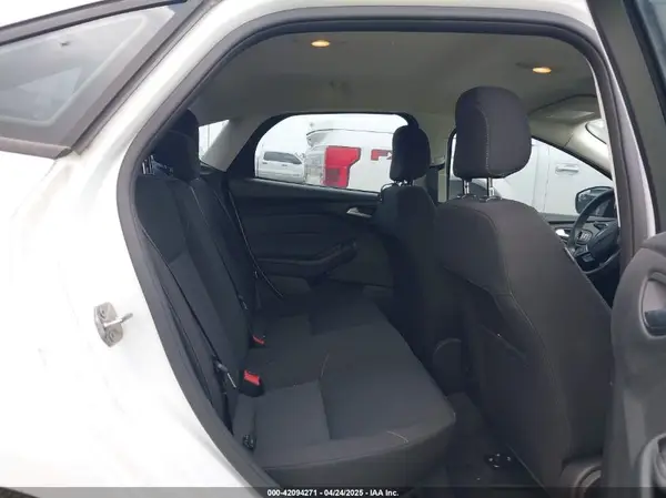 1FADP3F22JL292697 2018 FORD FOCUS - Image 8
