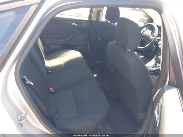 1FADP3F22JL300443 2018 FORD FOCUS - Image 8