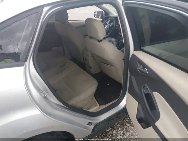 1FADP3F22JL316772 2018 FORD FOCUS - Image 8