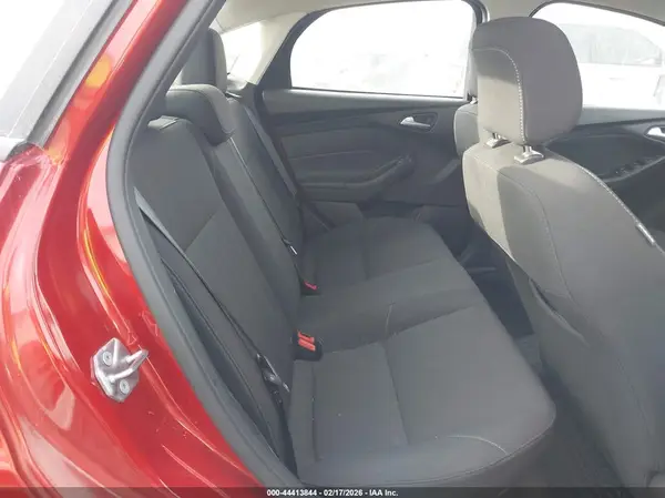 1FADP3F22JL320823 2018 FORD FOCUS - Image 8